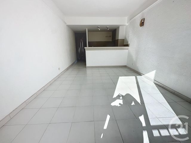 Appartement T3 à vendre - 3 pièces - 52,08 m2 - St Raphael - 83 - PROVENCE-ALPES-COTE-D-AZUR