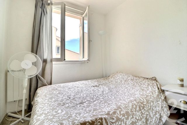 Appartement à vendre - 2 pièces - 30,50 m2 - Frejus - 83 - PROVENCE-ALPES-COTE-D-AZUR