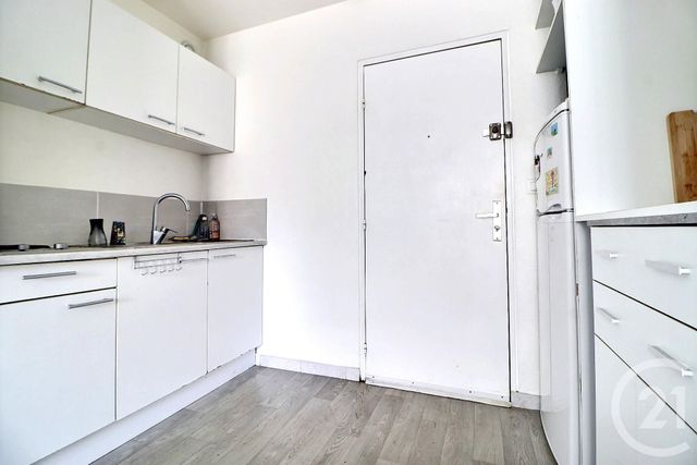 Appartement à vendre - 2 pièces - 30,50 m2 - Frejus - 83 - PROVENCE-ALPES-COTE-D-AZUR