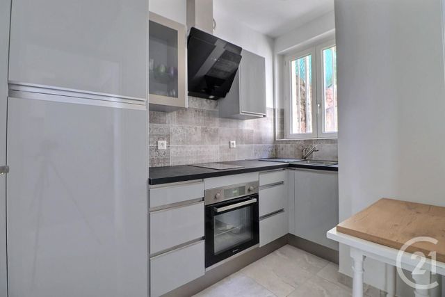 Maison &agrave; vendre - 4 pi&egrave;ces - 77 m2 - St Raphael - 83 - PROVENCE-ALPES-COTE-D-AZUR