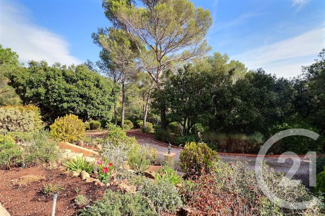 Maison à vendre - 6 pièces - 122,84 m2 - Roquebrune Sur Argens - 83 - PROVENCE-ALPES-COTE-D-AZUR