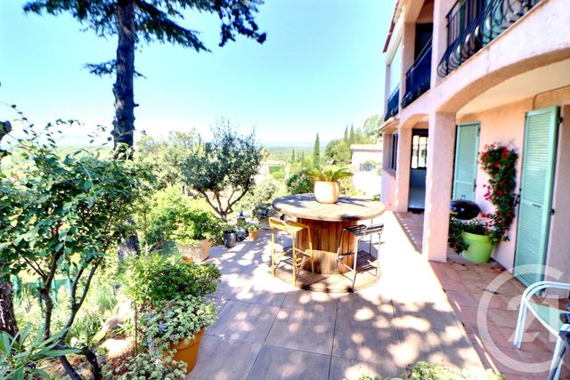 Maison à vendre - 8 pièces - 148 m2 - Frejus - 83 - PROVENCE-ALPES-COTE-D-AZUR