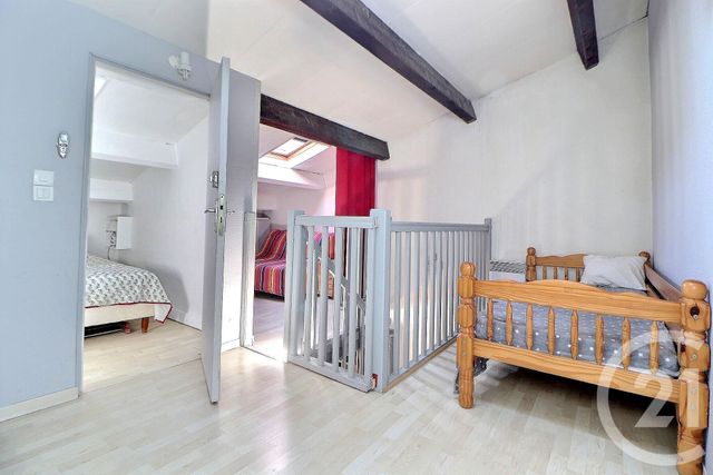 Appartement T3 à vendre - 3 pièces - 44 m2 - Frejus - 83 - PROVENCE-ALPES-COTE-D-AZUR