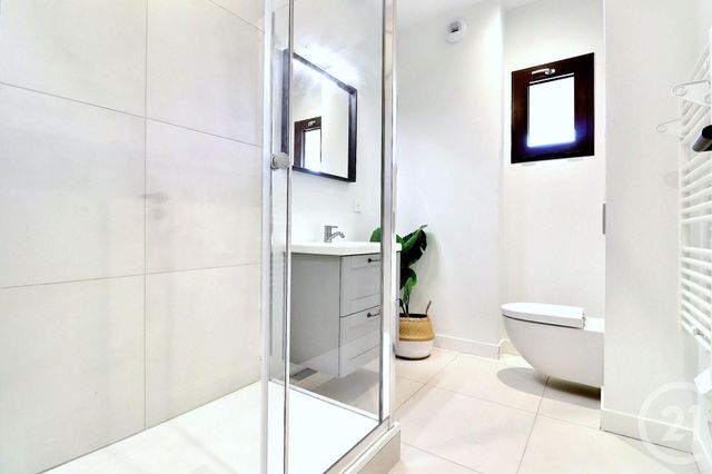 Appartement T3 à vendre - 3 pièces - 50 m2 - Frejus - 83 - PROVENCE-ALPES-COTE-D-AZUR