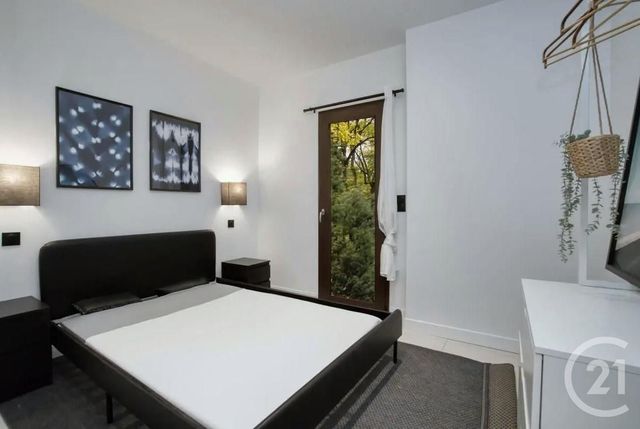 Appartement T3 à vendre - 3 pièces - 50 m2 - Frejus - 83 - PROVENCE-ALPES-COTE-D-AZUR