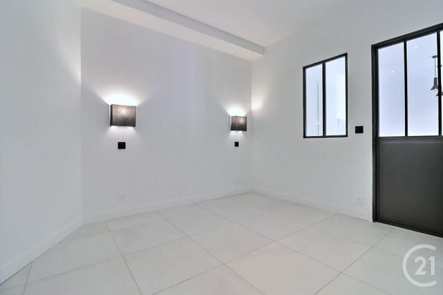 Appartement T3 &agrave; vendre - 3 pi&egrave;ces - 42,58 m2 - Frejus - 83 - PROVENCE-ALPES-COTE-D-AZUR