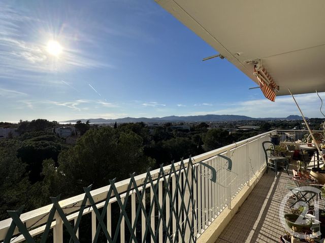 Appartement T3 à vendre - 3 pièces - 73,02 m2 - St Raphael - 83 - PROVENCE-ALPES-COTE-D-AZUR