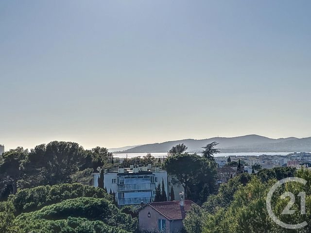 Appartement T3 à vendre - 3 pièces - 73,02 m2 - St Raphael - 83 - PROVENCE-ALPES-COTE-D-AZUR
