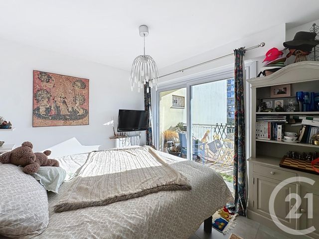 Appartement T3 à vendre - 3 pièces - 73,02 m2 - St Raphael - 83 - PROVENCE-ALPES-COTE-D-AZUR