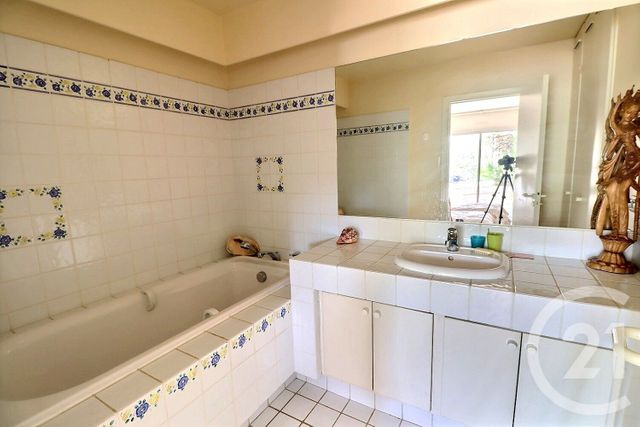 Maison &agrave; vendre - 7 pi&egrave;ces - 200 m2 - St Raphael - 83 - PROVENCE-ALPES-COTE-D-AZUR