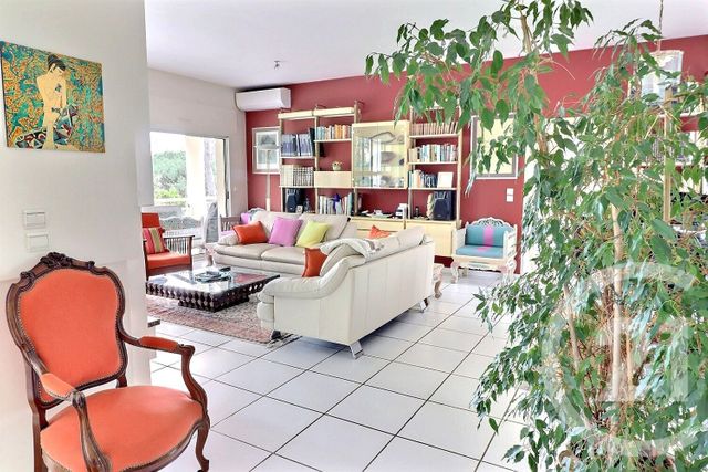 Maison &agrave; vendre - 7 pi&egrave;ces - 200 m2 - St Raphael - 83 - PROVENCE-ALPES-COTE-D-AZUR