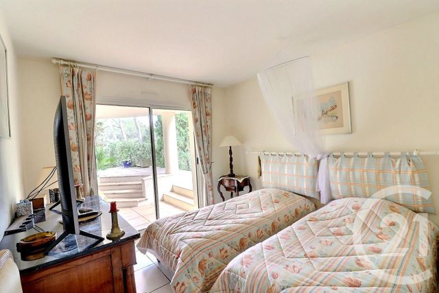 Maison &agrave; vendre - 7 pi&egrave;ces - 200 m2 - St Raphael - 83 - PROVENCE-ALPES-COTE-D-AZUR