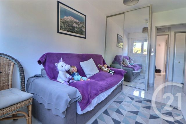 Appartement T3 à vendre - 3 pièces - 68,14 m2 - Frejus - 83 - PROVENCE-ALPES-COTE-D-AZUR