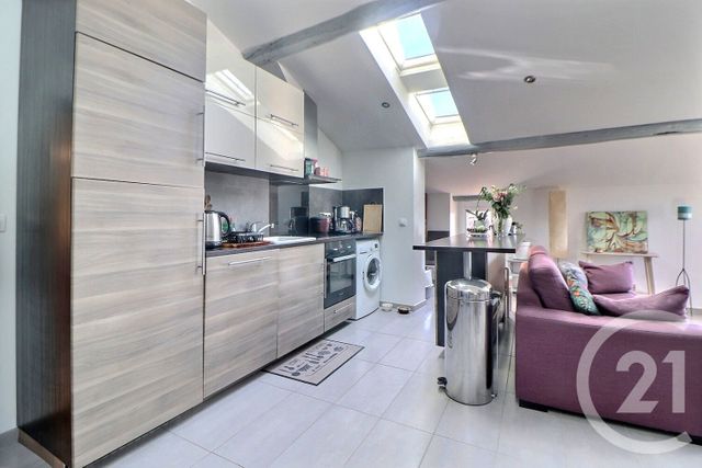 Appartement F3 à vendre - 3 pièces - 85,10 m2 - Frejus - 83 - PROVENCE-ALPES-COTE-D-AZUR