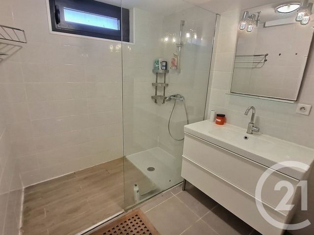 Maison à vendre - 6 pièces - 184 m2 - St Raphael - 83 - PROVENCE-ALPES-COTE-D-AZUR