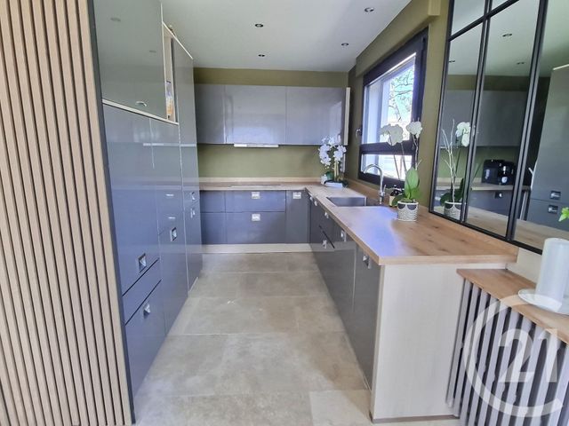 Maison à vendre - 6 pièces - 184 m2 - St Raphael - 83 - PROVENCE-ALPES-COTE-D-AZUR