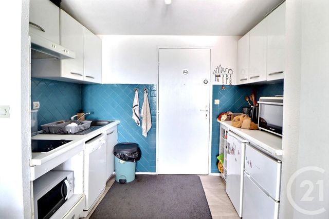 Appartement T2 à vendre - 2 pièces - 36,09 m2 - Frejus - 83 - PROVENCE-ALPES-COTE-D-AZUR