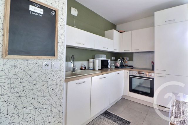 Appartement T3 &agrave; vendre - 3 pi&egrave;ces - 55,04 m2 - Frejus - 83 - PROVENCE-ALPES-COTE-D-AZUR