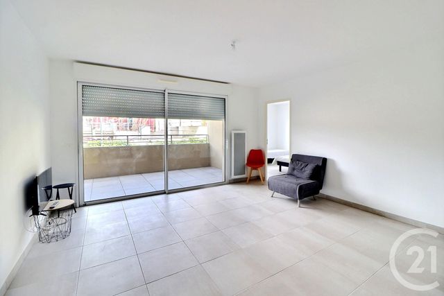 Appartement T2 à vendre - 2 pièces - 49,15 m2 - Frejus - 83 - PROVENCE-ALPES-COTE-D-AZUR