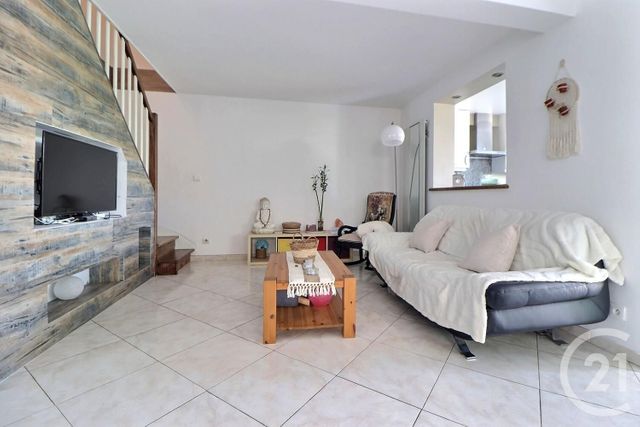 Maison à vendre - 4 pièces - 97,58 m2 - Frejus - 83 - PROVENCE-ALPES-COTE-D-AZUR