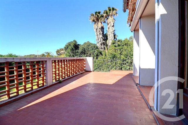 Maison &agrave; vendre - 7 pi&egrave;ces - 199,28 m2 - Roquebrune Sur Argens - 83 - PROVENCE-ALPES-COTE-D-AZUR