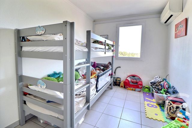 Appartement T3 à vendre - 3 pièces - 68 m2 - Frejus - 83 - PROVENCE-ALPES-COTE-D-AZUR