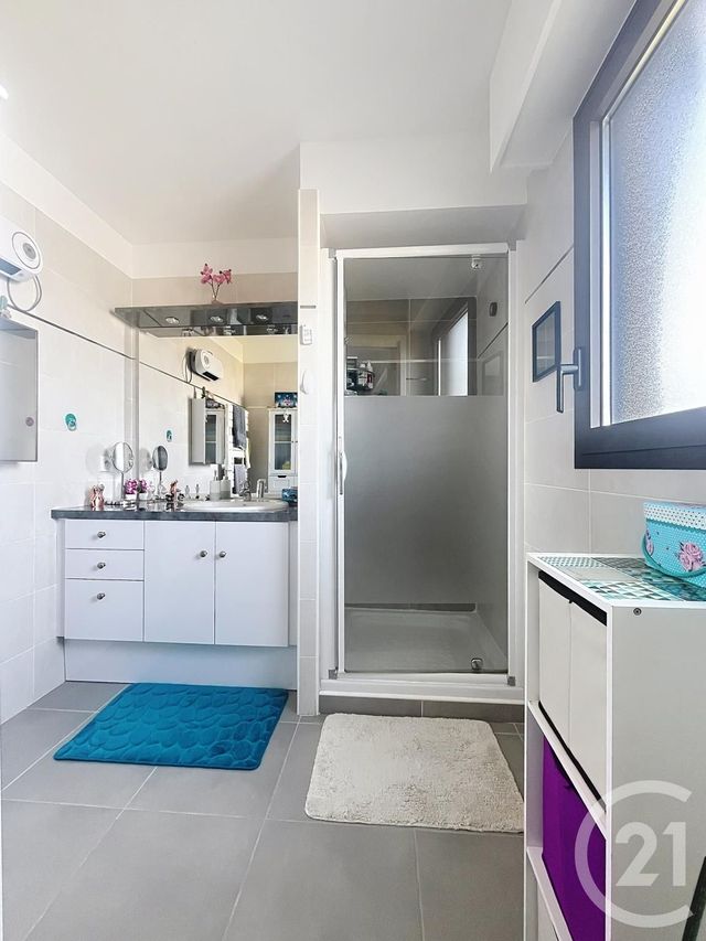 Appartement T2 à vendre - 2 pièces - 55,32 m2 - Frejus - 83 - PROVENCE-ALPES-COTE-D-AZUR