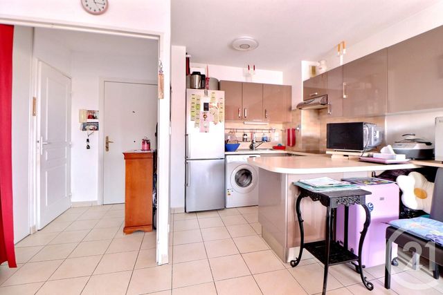 Appartement T2 à vendre - 2 pièces - 43,20 m2 - Frejus - 83 - PROVENCE-ALPES-COTE-D-AZUR