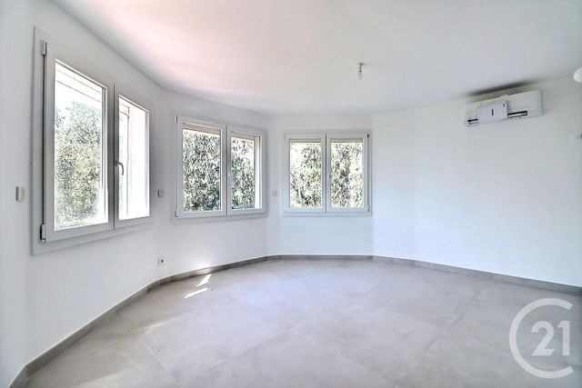 Appartement T4 à vendre - 4 pièces - 103,20 m2 - St Aygulf - 83 - PROVENCE-ALPES-COTE-D-AZUR