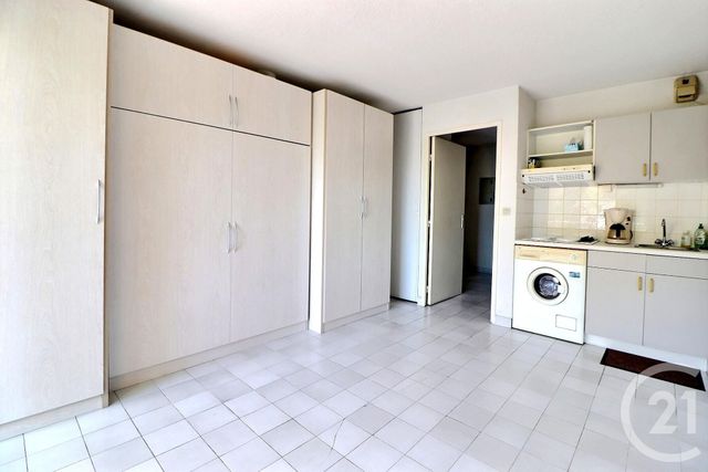 Appartement Studio à vendre - 1 pièce - 24,70 m2 - Frejus - 83 - PROVENCE-ALPES-COTE-D-AZUR
