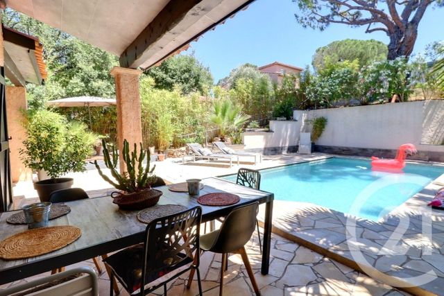 Maison à vendre - 5 pièces - 125 m2 - Frejus - 83 - PROVENCE-ALPES-COTE-D-AZUR