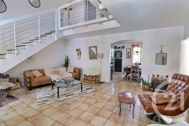 Maison à vendre - 5 pièces - 125 m2 - Frejus - 83 - PROVENCE-ALPES-COTE-D-AZUR