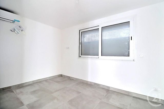 Appartement T3 à vendre - 3 pièces - 73,50 m2 - St Aygulf - 83 - PROVENCE-ALPES-COTE-D-AZUR