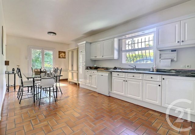 Maison &agrave; vendre - 9 pi&egrave;ces - 237 m2 - Frejus - 83 - PROVENCE-ALPES-COTE-D-AZUR