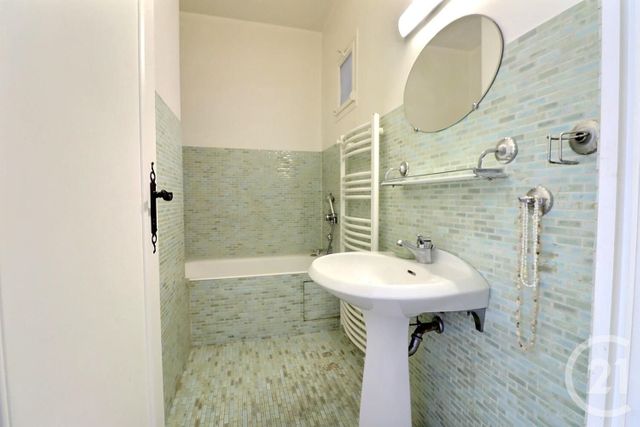 Maison &agrave; vendre - 9 pi&egrave;ces - 237 m2 - Frejus - 83 - PROVENCE-ALPES-COTE-D-AZUR