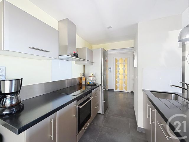 Appartement T4 à vendre - 4 pièces - 89,69 m2 - Frejus - 83 - PROVENCE-ALPES-COTE-D-AZUR