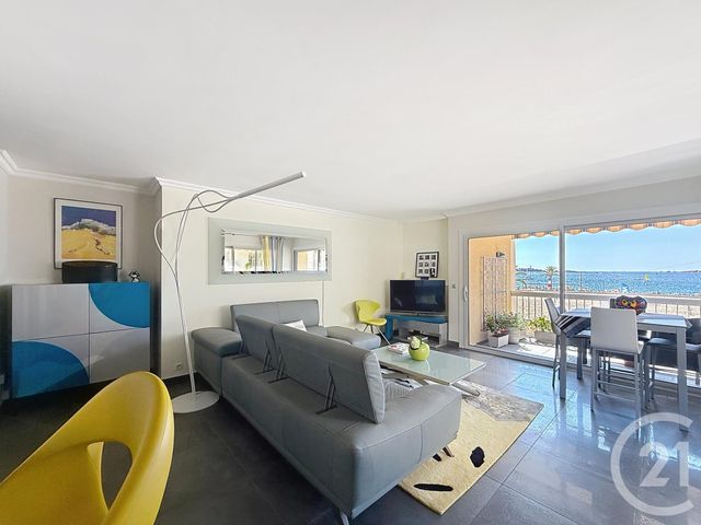 Appartement T4 à vendre - 4 pièces - 89,69 m2 - Frejus - 83 - PROVENCE-ALPES-COTE-D-AZUR
