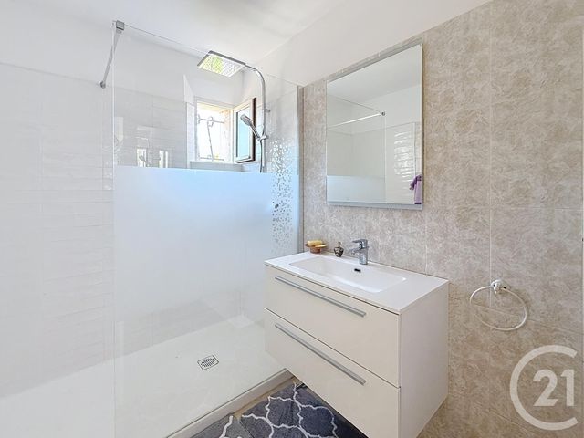 Maison à vendre - 4 pièces - 128 m2 - Frejus - 83 - PROVENCE-ALPES-COTE-D-AZUR