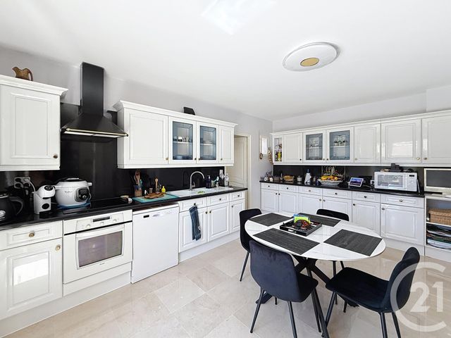 Maison à vendre - 4 pièces - 128 m2 - Frejus - 83 - PROVENCE-ALPES-COTE-D-AZUR