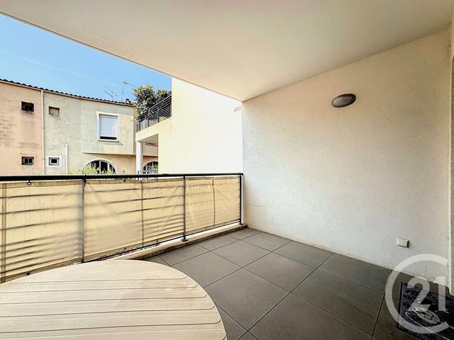 Appartement T3 à vendre - 3 pièces - 77,31 m2 - St Raphael - 83 - PROVENCE-ALPES-COTE-D-AZUR