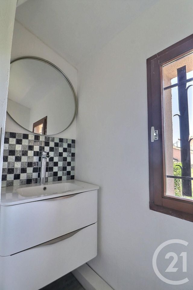 Maison à vendre - 5 pièces - 112 m2 - Frejus - 83 - PROVENCE-ALPES-COTE-D-AZUR