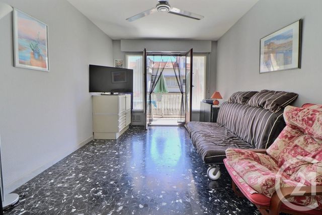 Appartement T2 à vendre - 2 pièces - 49,76 m2 - Frejus - 83 - PROVENCE-ALPES-COTE-D-AZUR