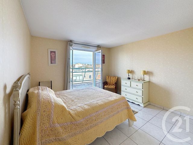 Appartement T3 à vendre - 3 pièces - 81,45 m2 - Frejus - 83 - PROVENCE-ALPES-COTE-D-AZUR