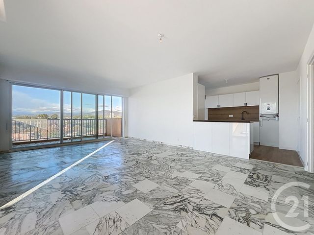 Appartement T3 &agrave; vendre - 3 pi&egrave;ces - 84 m2 - St Raphael - 83 - PROVENCE-ALPES-COTE-D-AZUR