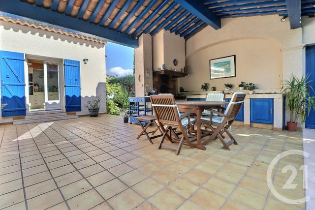 Maison à vendre - 6 pièces - 156,10 m2 - St Raphael - 83 - PROVENCE-ALPES-COTE-D-AZUR