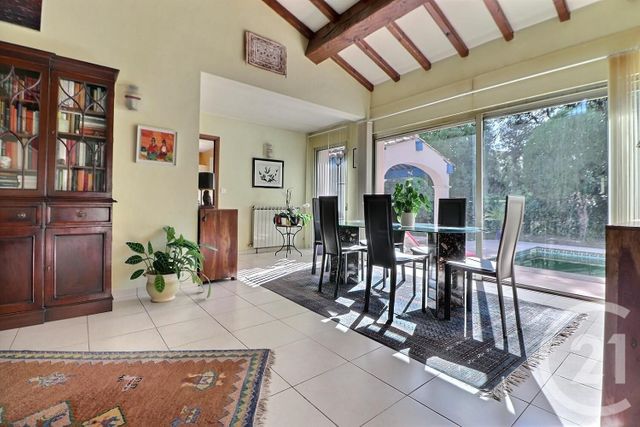 Maison à vendre - 6 pièces - 156,10 m2 - St Raphael - 83 - PROVENCE-ALPES-COTE-D-AZUR