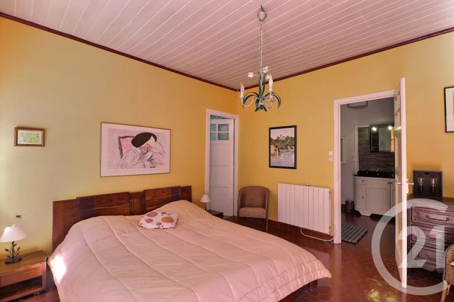 Maison à vendre - 7 pièces - 150 m2 - Frejus - 83 - PROVENCE-ALPES-COTE-D-AZUR