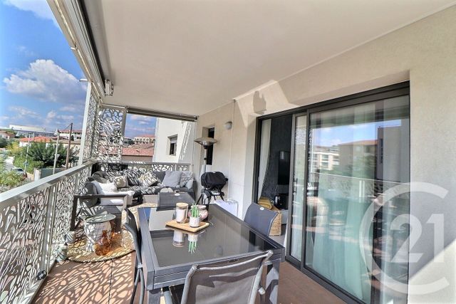 Appartement F3 à vendre - 3 pièces - 68,40 m2 - Frejus - 83 - PROVENCE-ALPES-COTE-D-AZUR
