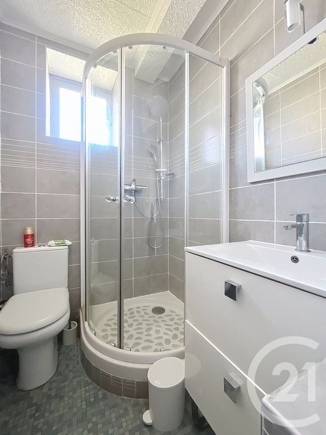 Appartement T3 &agrave; vendre - 3 pi&egrave;ces - 53,92 m2 - Frejus - 83 - PROVENCE-ALPES-COTE-D-AZUR