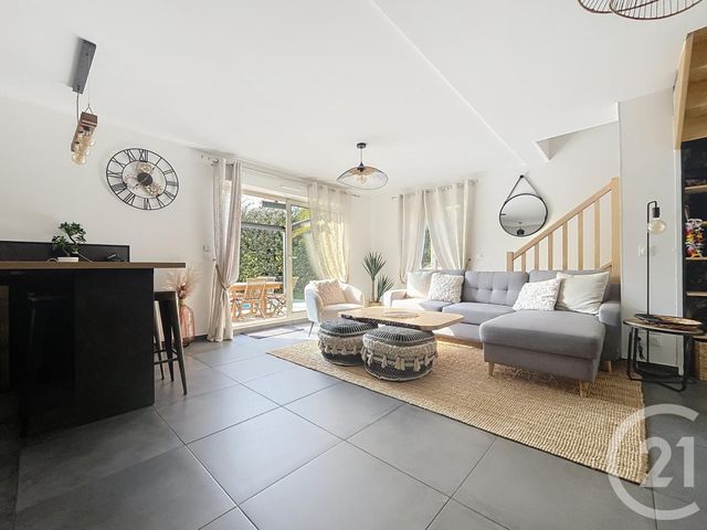 Maison à vendre - 5 pièces - 104 m2 - Roquebrune Sur Argens - 83 - PROVENCE-ALPES-COTE-D-AZUR